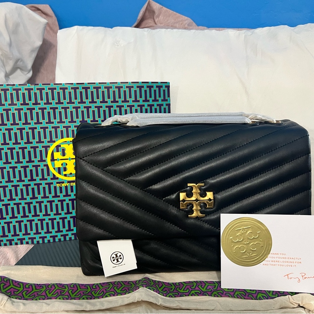 Brand new Tory Burch Kira Chevron Convertible Shoulder Bag